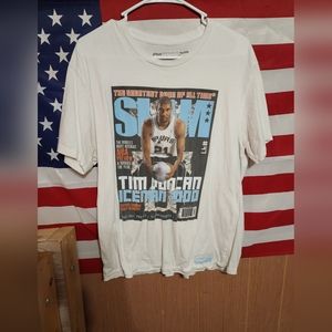 Mens Large Tim Duncan Slam cover
